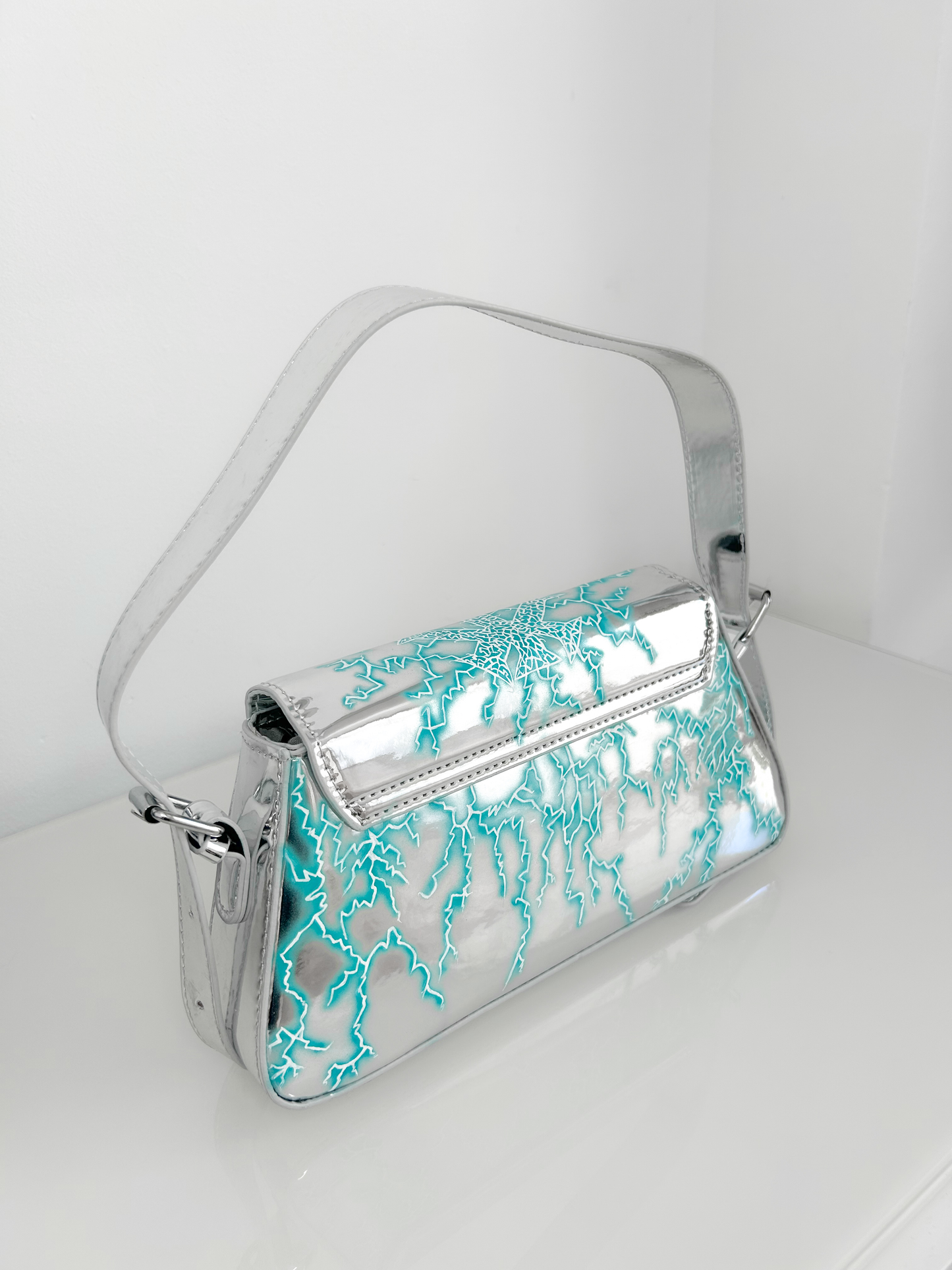 LIGHTNING BAG