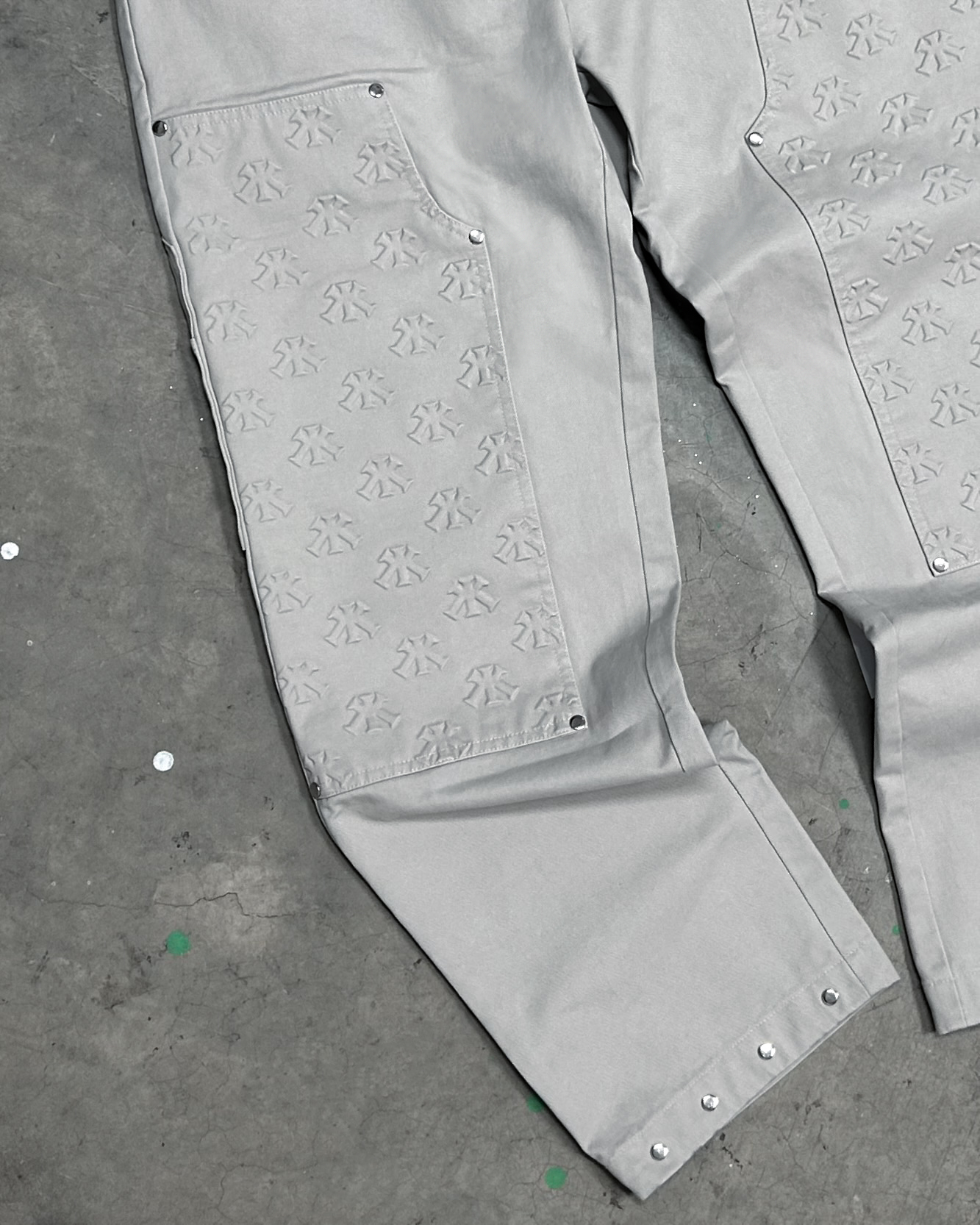 ICON STONE GREY JEANS