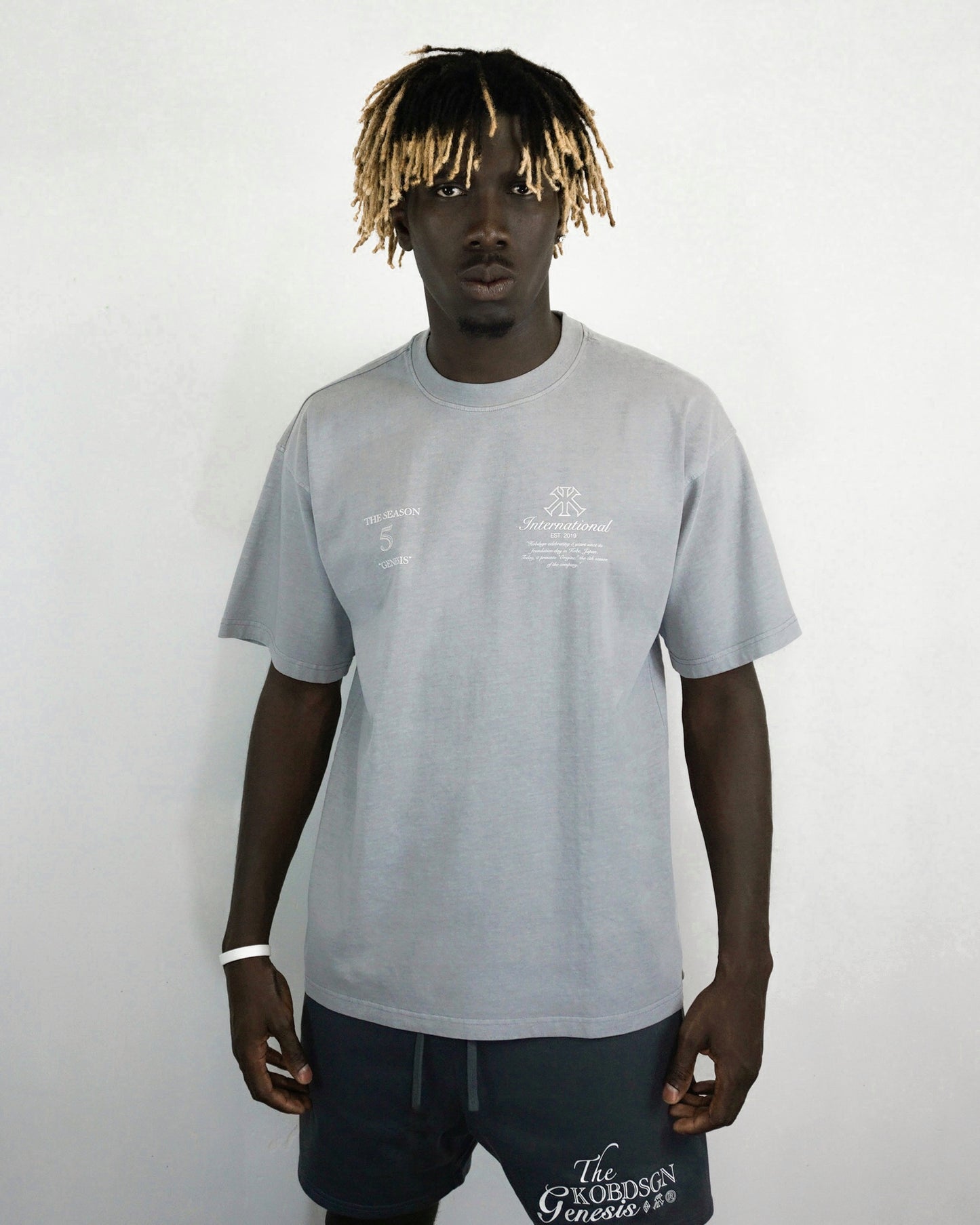 WASHED LIGHT GREY TEE