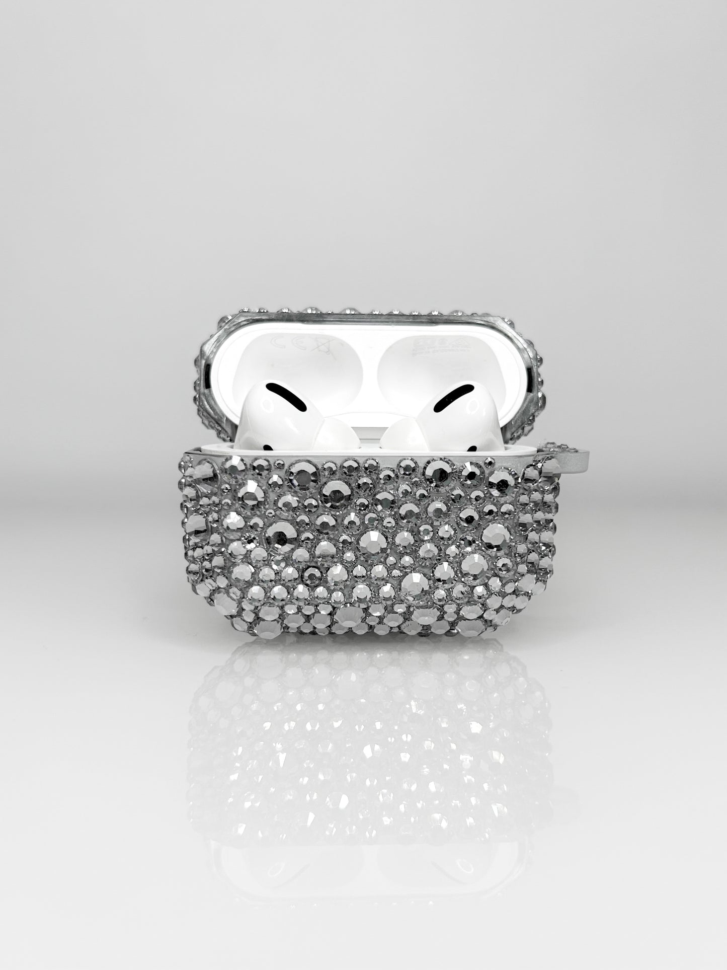 SILVER BEDAZZLED AIRPODS CASE