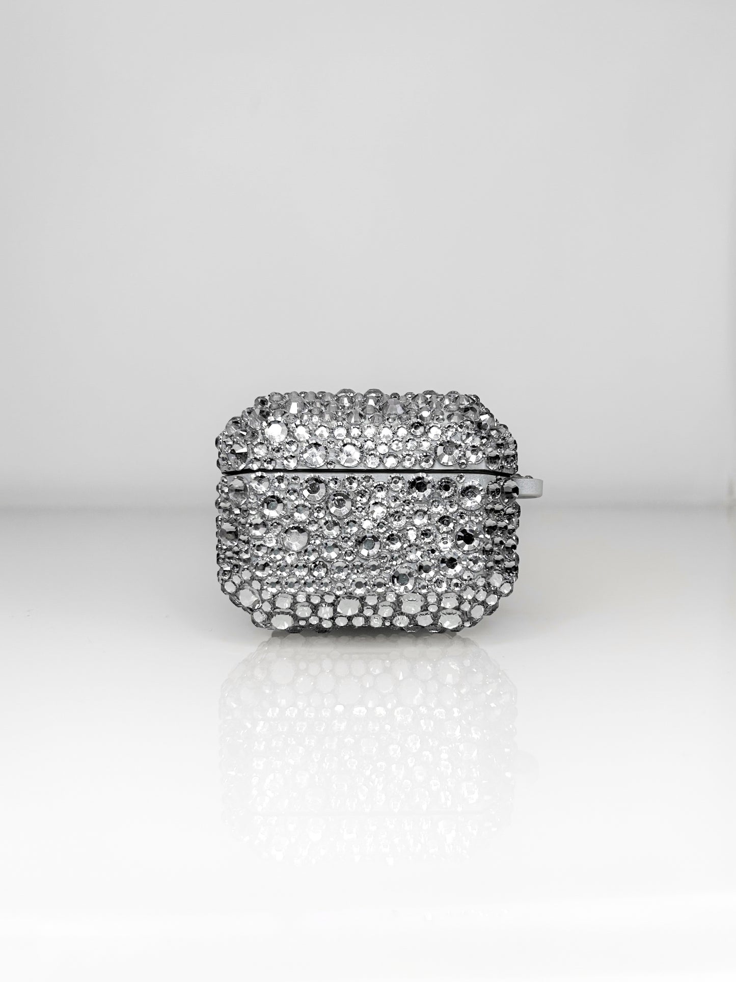 SILVER BEDAZZLED AIRPODS CASE