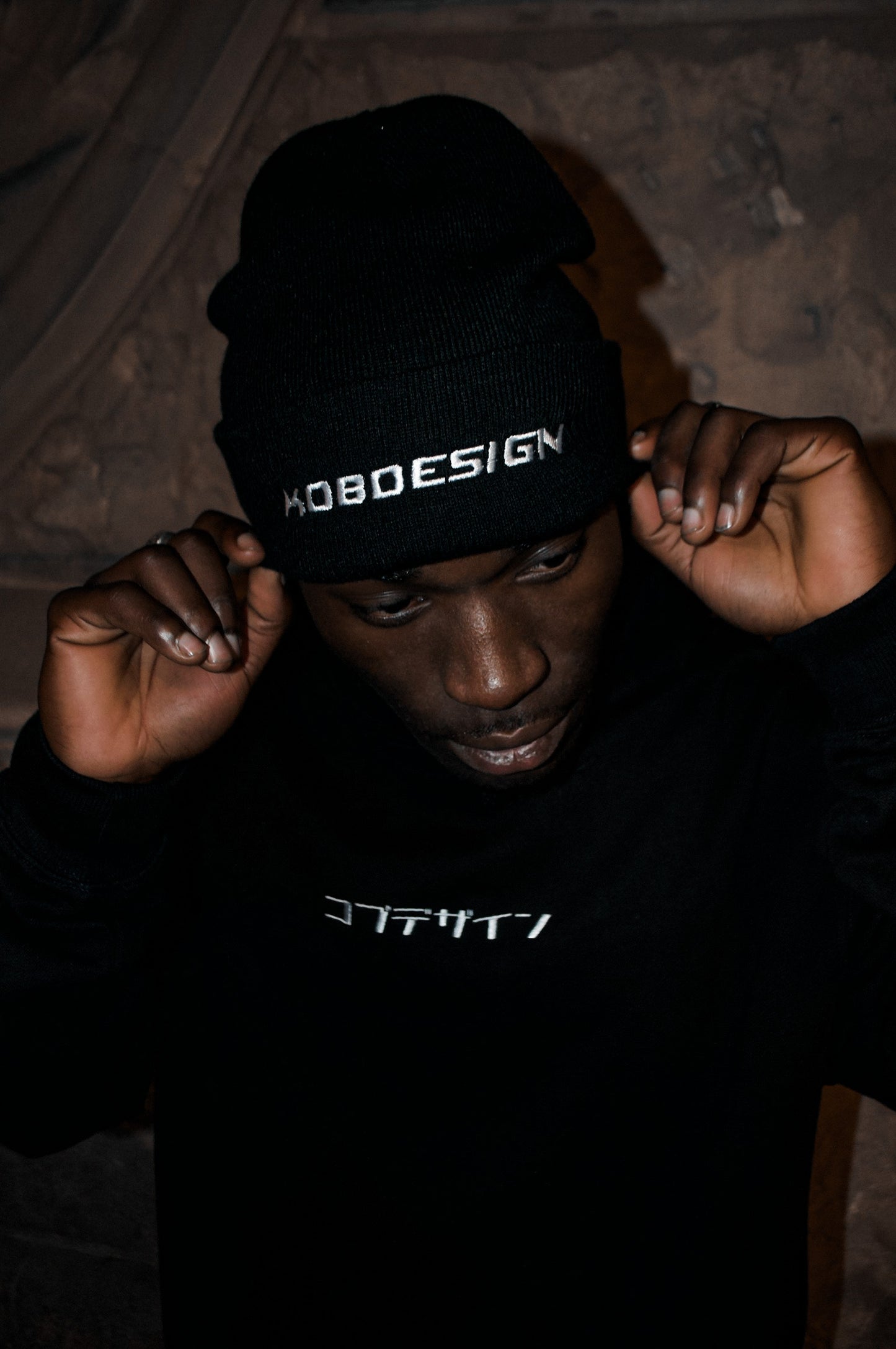 CARBON BLACK BEANIE