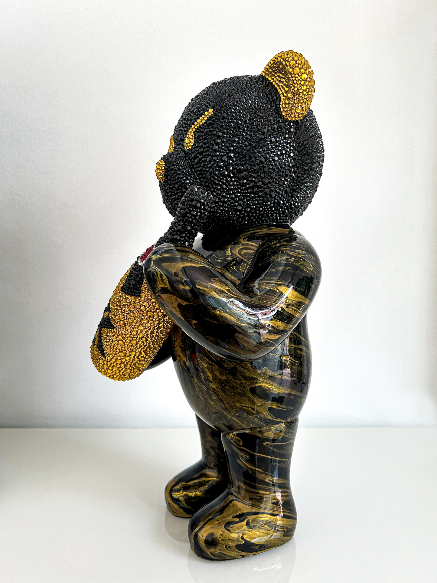 CRYSTAL CHAMPAGNE BEAR