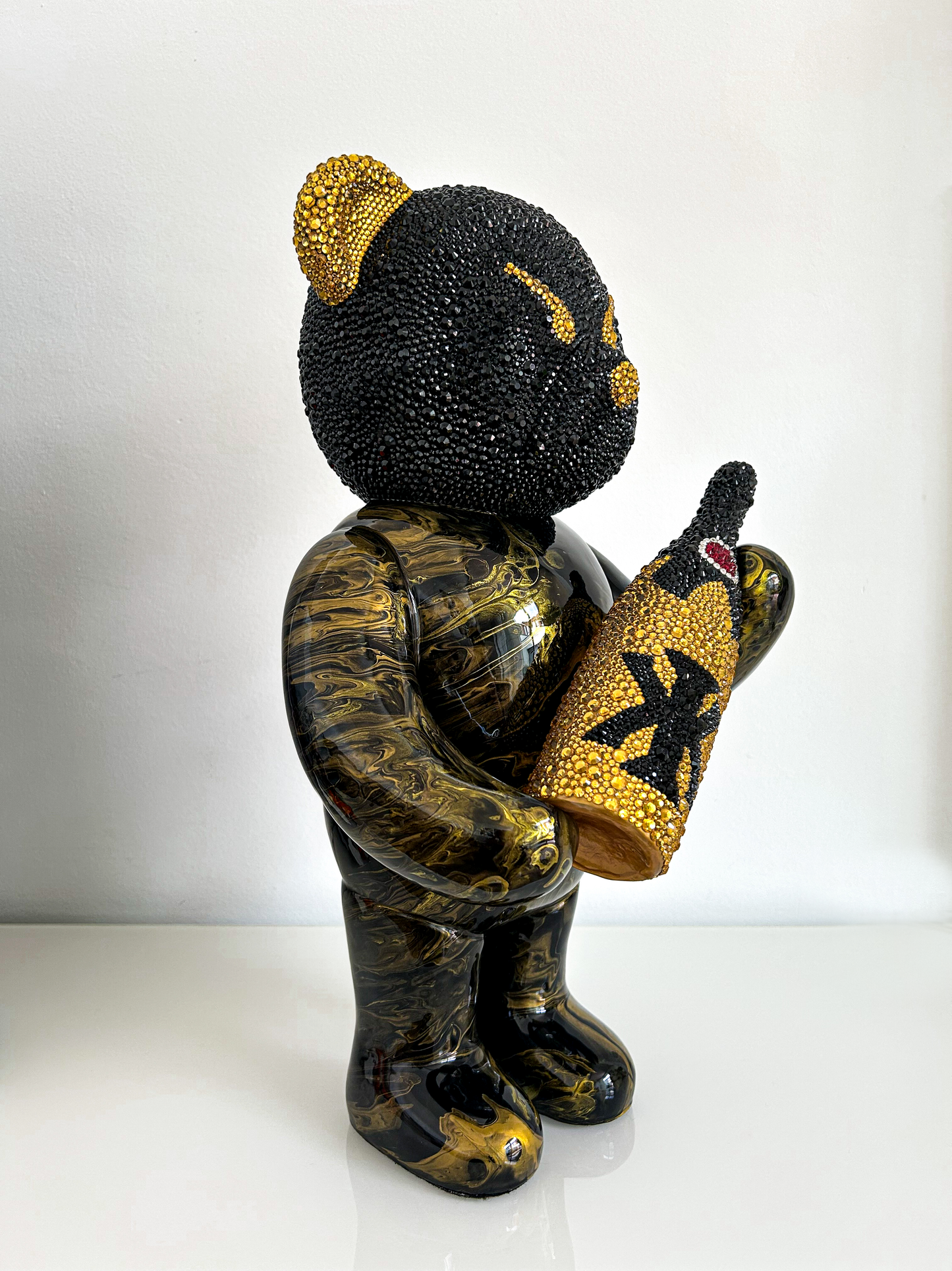 CRYSTAL CHAMPAGNE BEAR