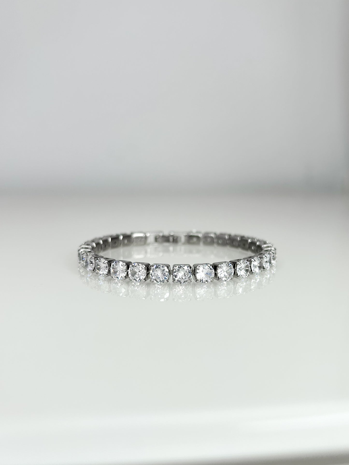 CRYSTAL ICE BRACELET